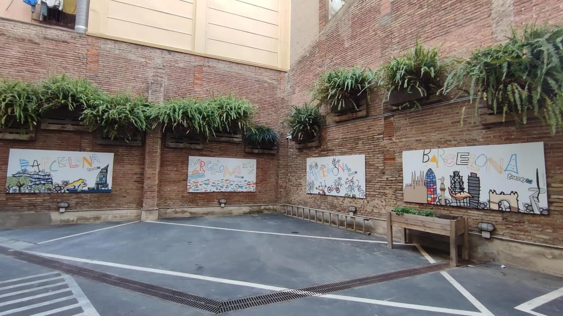 Twentytu Hostel Barcelona Spanien
